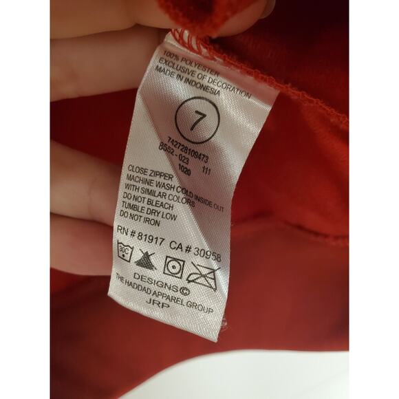 Boy's Red Nike Full Zip Lightweight Jacket/Pullover | Size 7 - Picture 7 of 7